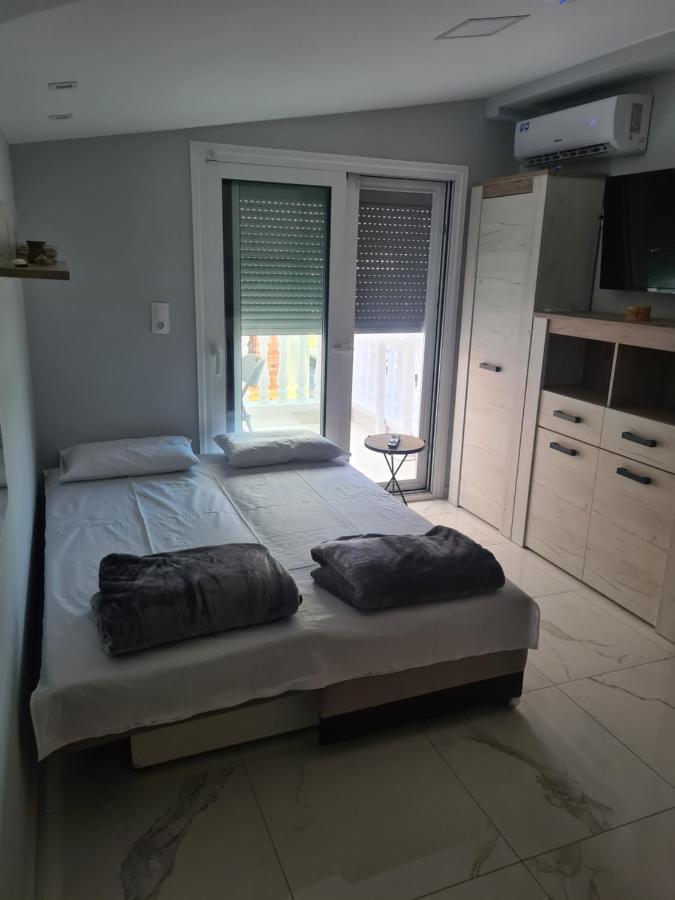 Apartments Nera Paralia-Apartment With Sea View Exterior photo